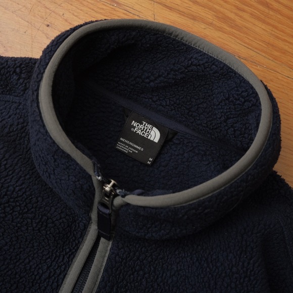 The North Face Navy Full Zip Fleece Jacket Men's Medium FA21 NF0A4P6T Winter - Picture 3 of 10